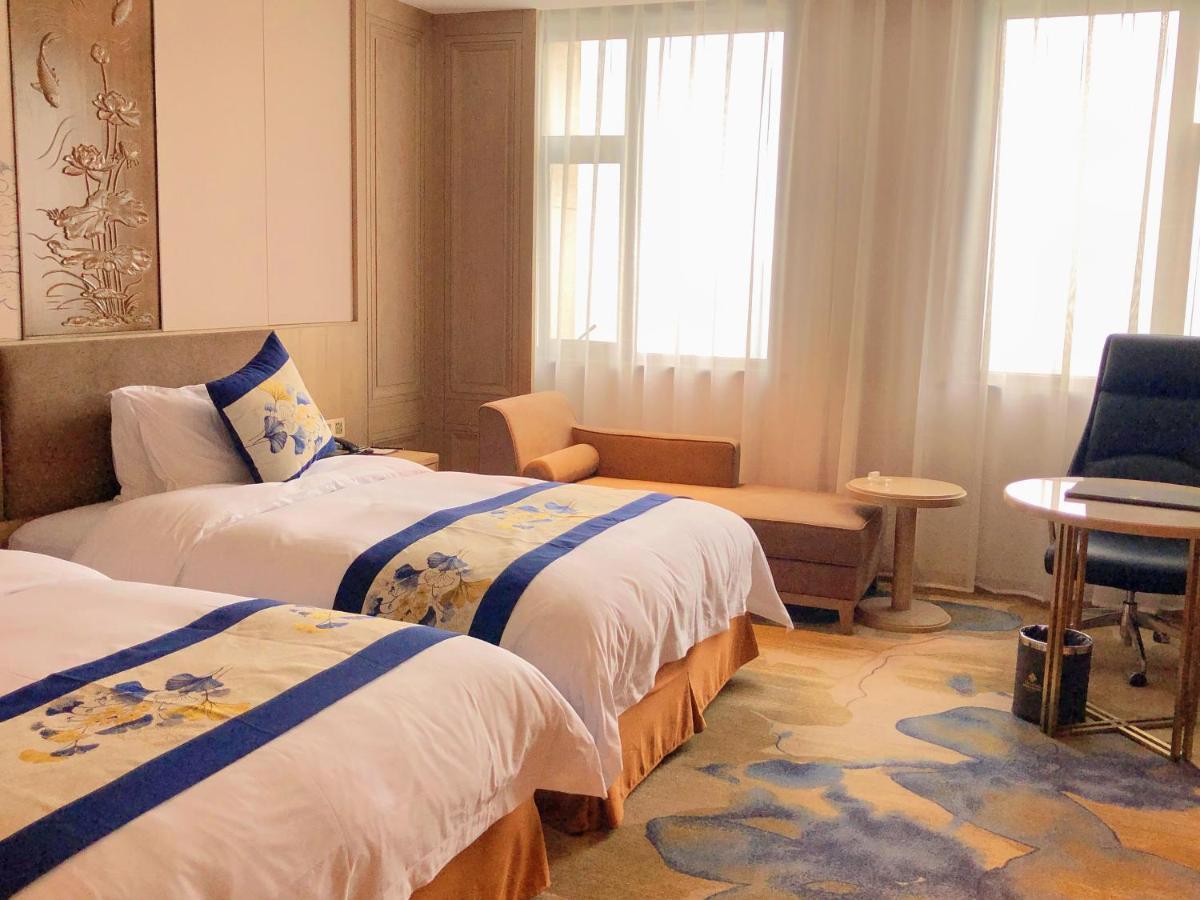 Baoying Jinling Hotel Ngoại thất bức ảnh